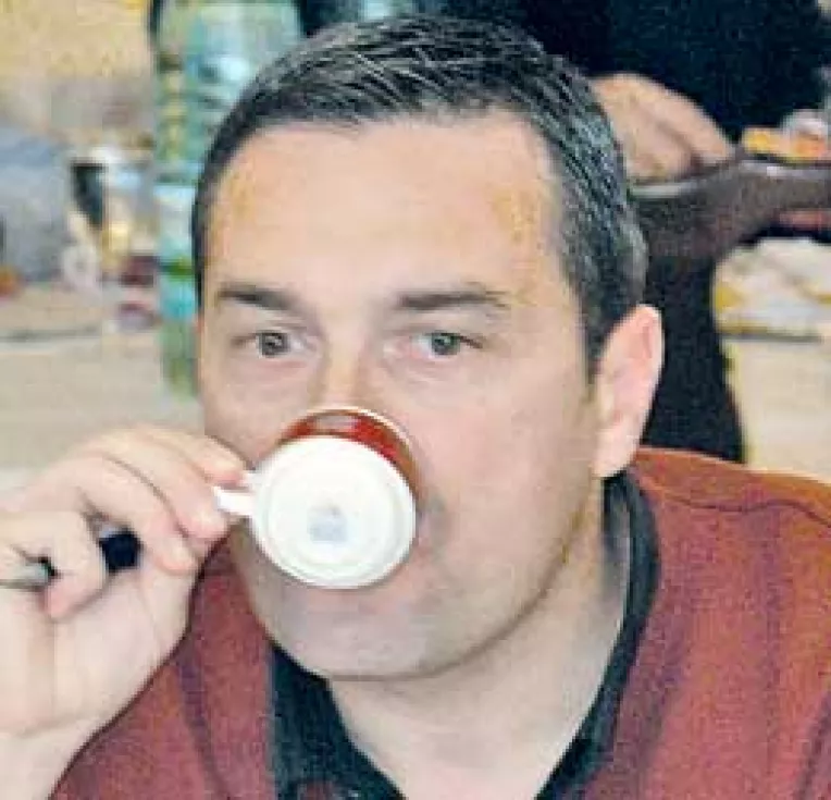 Arghir e purtator de cuvant doar teoretic, practic nu stie nimic