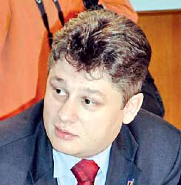 Brailoiu acuza patru fosti angajati ai primariei de fals