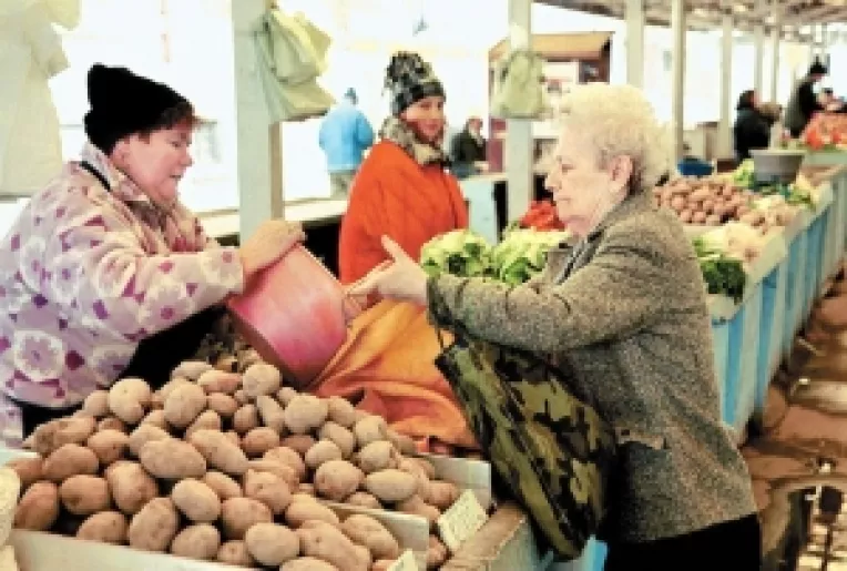 Case de marcat pe tarabe: Bon fiscal pentru o legatura de ceapa si una de marar!