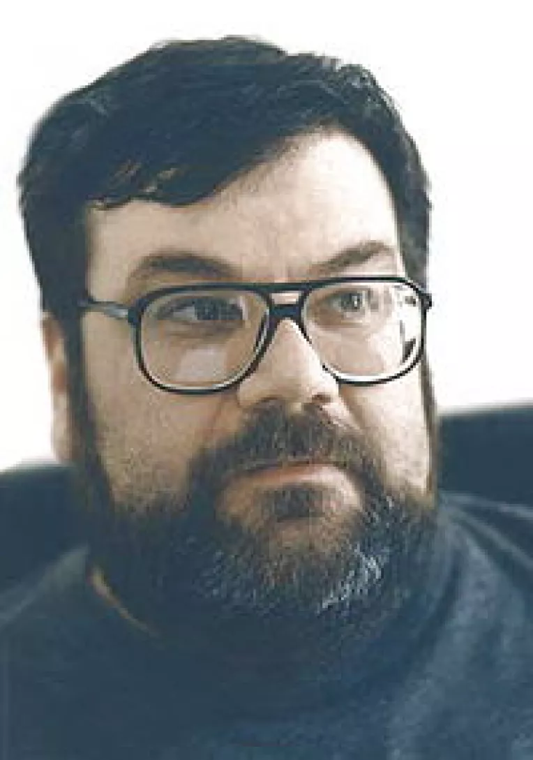 Cine si de ce amplifica dimensiunea psihologica a crizei?