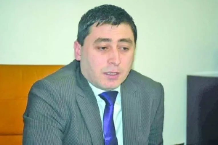 Cu ce se lauda pedelistii
CV-uri de viitori adjuncti ai serviciilor deconcentrate la Constanta