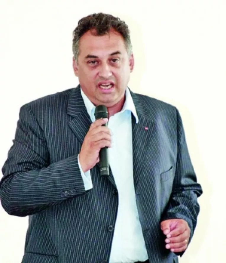 Daca tot nu au ajuns la vreo intelegere, Tusac si consilierii de la Mangalia se bat in comunicate de presa