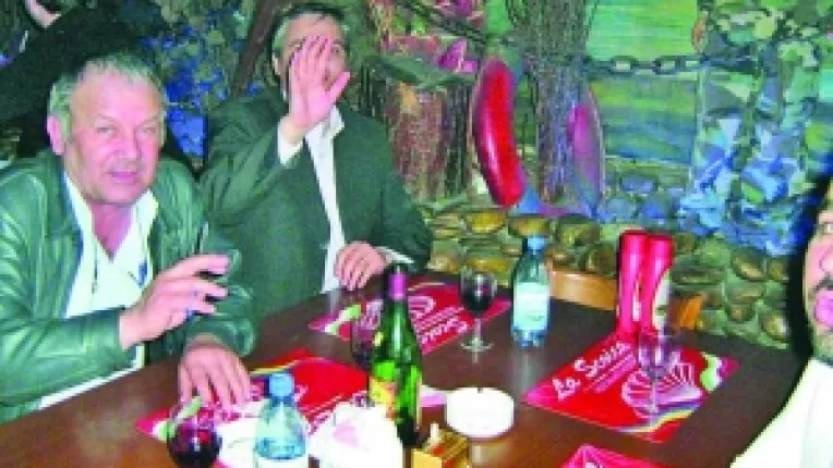 De cand s-a schimbat primarul orasului Navodari, prietenii lui Calapod pierd licitatiile pe banda rulanta