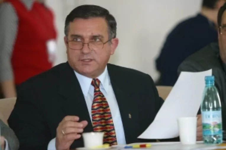 Funar a depus plangeri penale in toate judetele impotriva PD si PLD