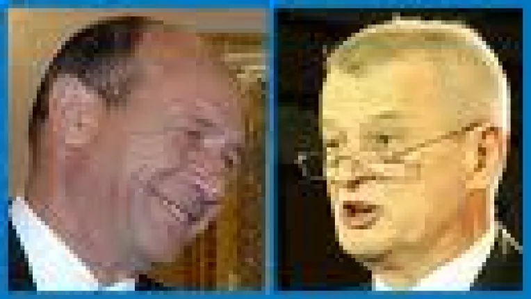Iliescu despre Basescu si Oprescu: "Amandoi au un stil bascalios"