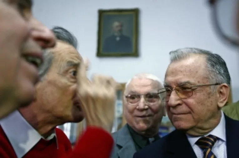 
Iliescu vrea in PSD numai oameni de stanga pur-sange
