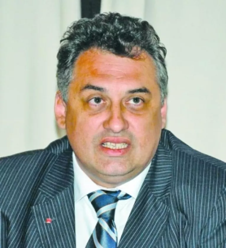 In mijlocul romilor, Tusac si-a amintit ca a fost facut "tigan"