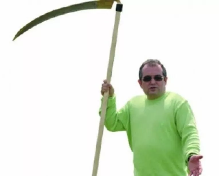 Juristul Boc ii interzice finantistului Vladescu sa vorbeasca despre falimentul cotei unice