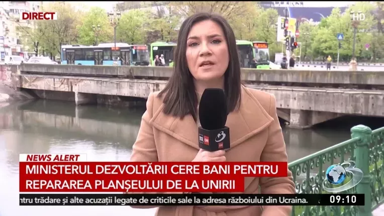 Ministerul Dezvoltarii cere bani pentru repararea planseului de beton vechi din Piata Unirii