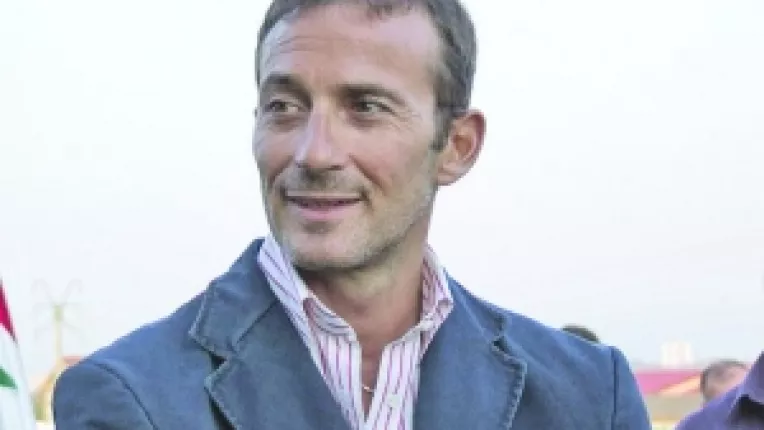 Neintelegand jocurile cui le face ministrul Justitiei, Radu Mazare: "Nea Boc sa rezolve problema plajelor"