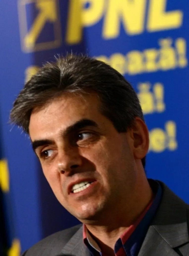 Nicolaescu: Nimeni nu face mai mult rau Romaniei decat Traian Basescu