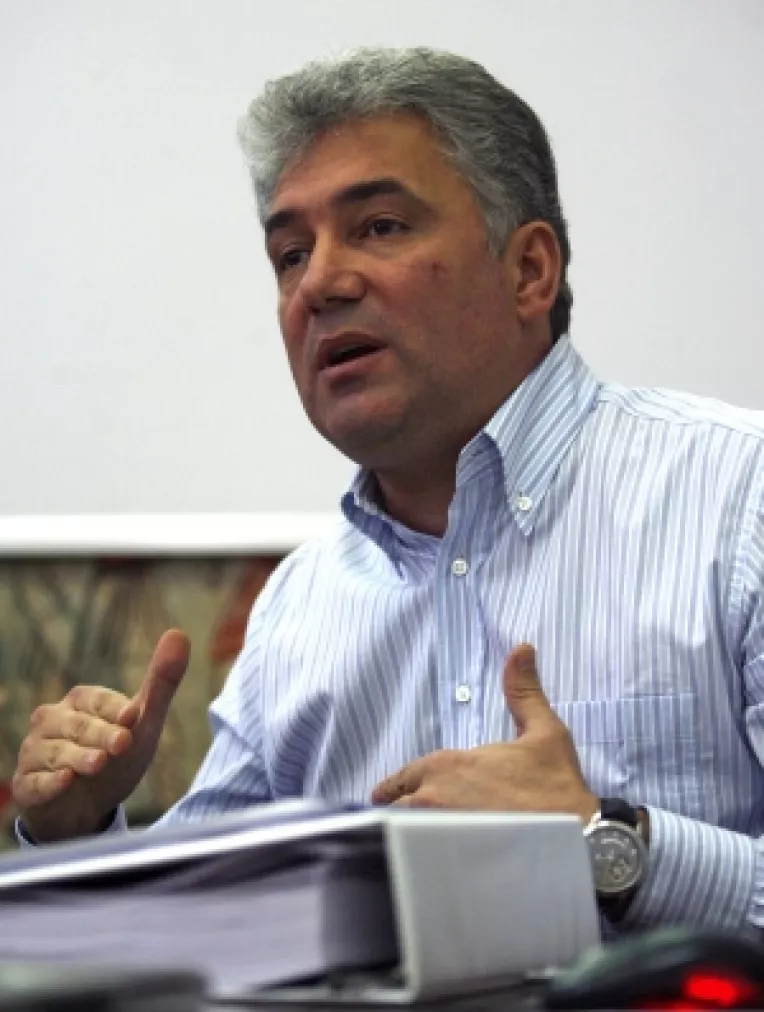 
PD-L cere demisia Guvernului si il acuza pe Tariceanu ca este responsabil de criza actuala