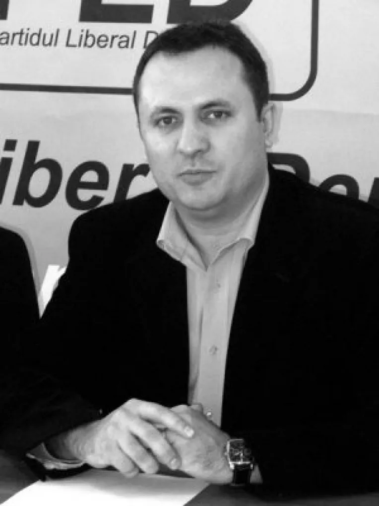 PD-L, nascut din comasare prin absorbtie