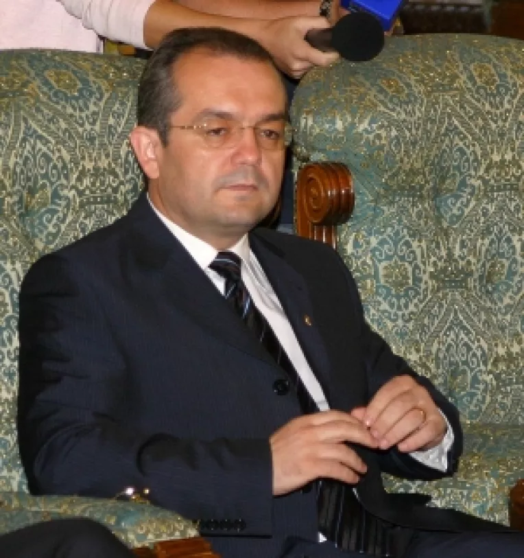 PD-L va candida si la alegerile locale, si la cele parlamentare cu aceeasi oameni