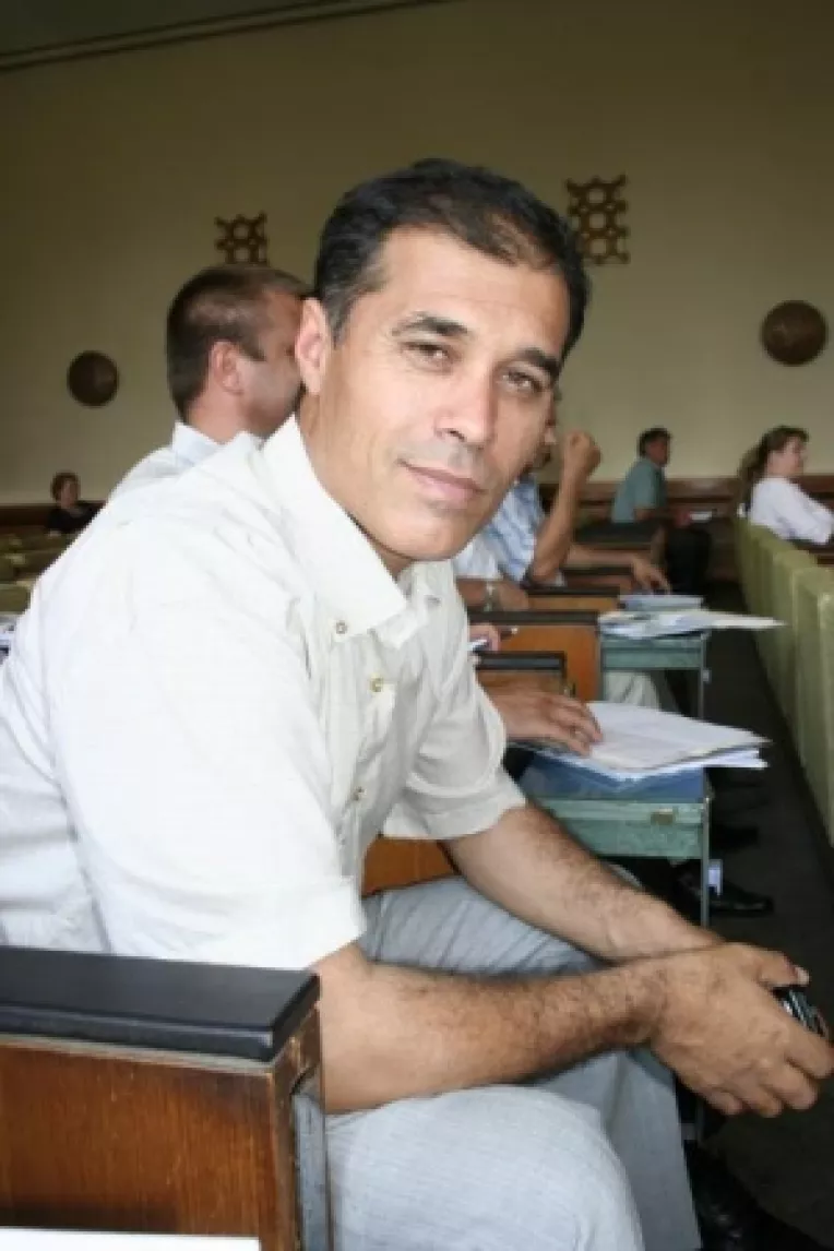 Politia, alertata degeaba de Cati Hristu. Primarul din Cogealac viseaza ca este amenintat cu mitraliere in primarie