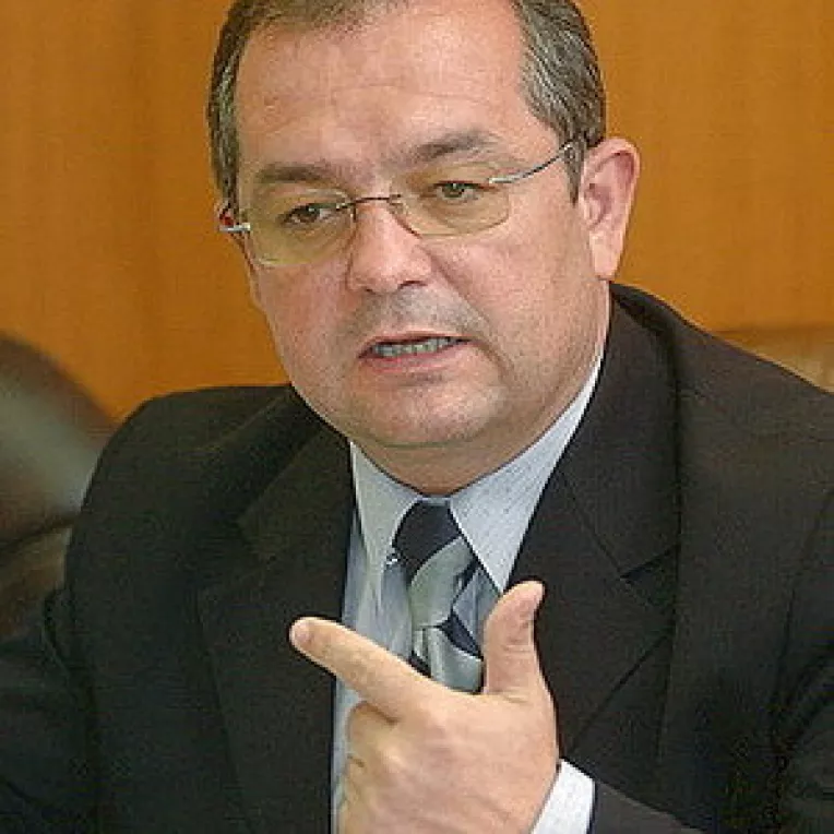 Publicatia germana "Handelsblatt": Romania are nevoie de o crestere a fondurilor aprobate de FMI