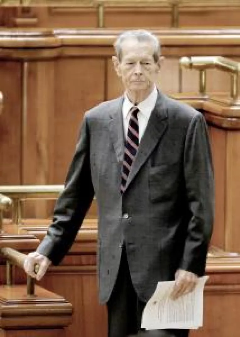 Regele Mihai in Parlament: Romania are nevoie de carmuitori respectati si priceputi
