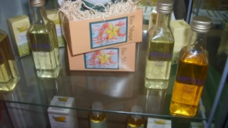 Sapunuri naturale, saruri de baie si uleiuri de masaj de la Aseyda Gift, la targul de la Sala Dalles