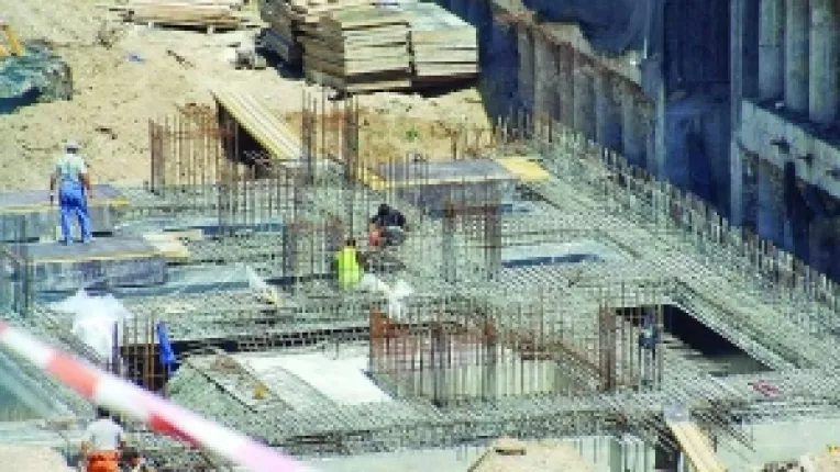 SC BIAT a inceput sa dea rateuri pe valea portului. City Center Trident Plaza, construit dupa ureche