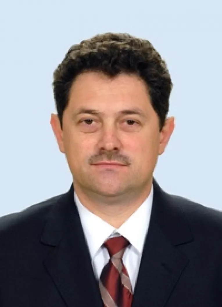 Senatorul Bota: Santajul FMI si interesul bancilor de  a-i jefui pe romani