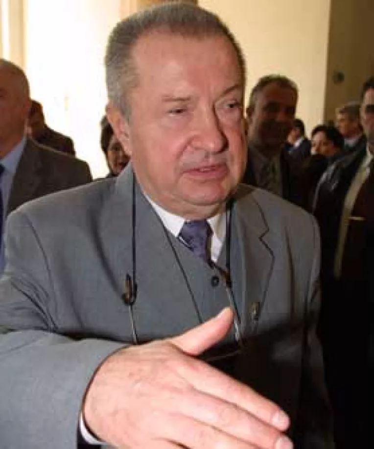 Sergiu Andon: SRI lucreaza pentru mai multi patroni politici