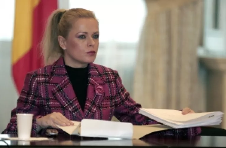 Sotia lui Mitrea ar putea candida pentru un mandat de deputat in judetul Constanta