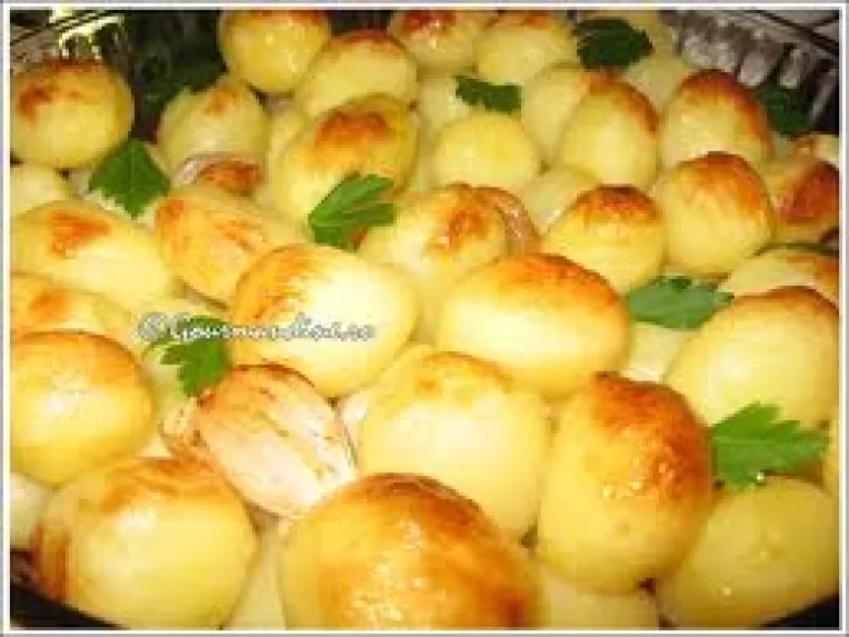 Studiu: Cancerul combatut de amidonul din cartofi sau banane