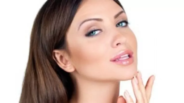 SUA: Un tratament injectabil elimina barbia dubla