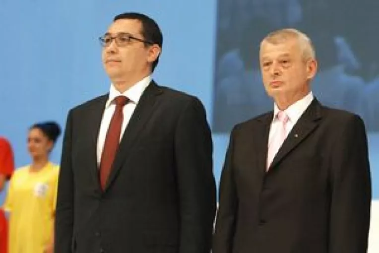 Tandem : Premierul Victor Ponta si primarul general Sorin Oprescu fac o vizita oficiala in Austria