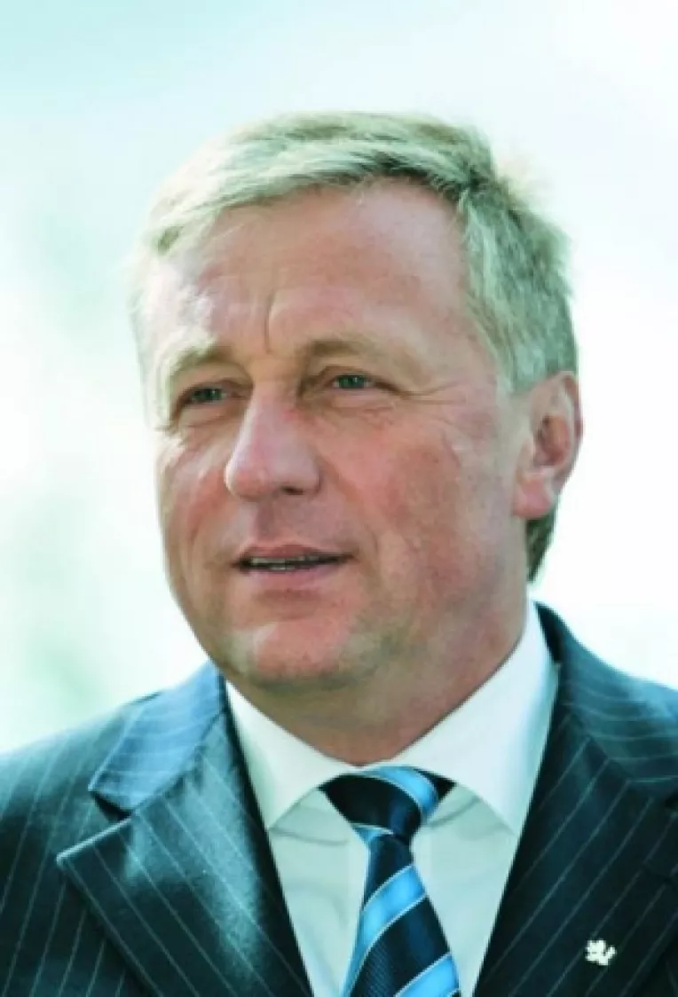 Topolanek, de acord cu existenta unui  guvern de tranzitie