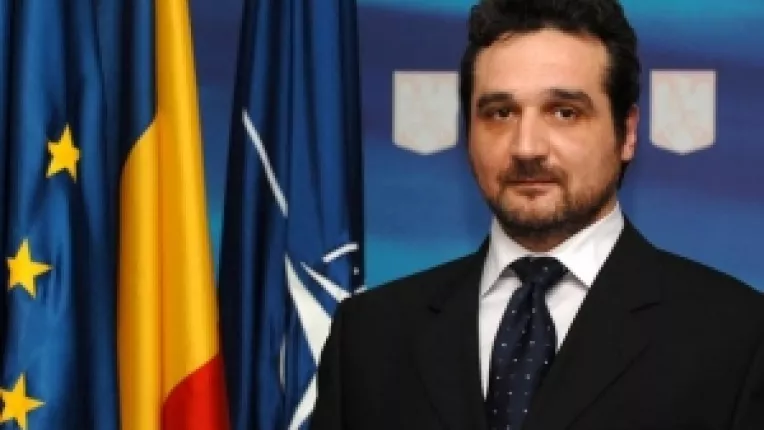 Traian Basescu a semnat decretul prin care l-a eliberat din functia de consilier prezidential pe Sebastian Lazaroiu