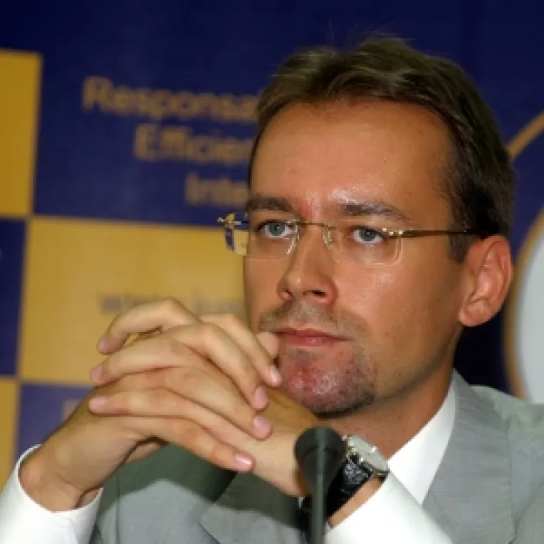 Tudor Chiuariu, si-a anuntat demisia, dar il ataca pe Traian Basescu