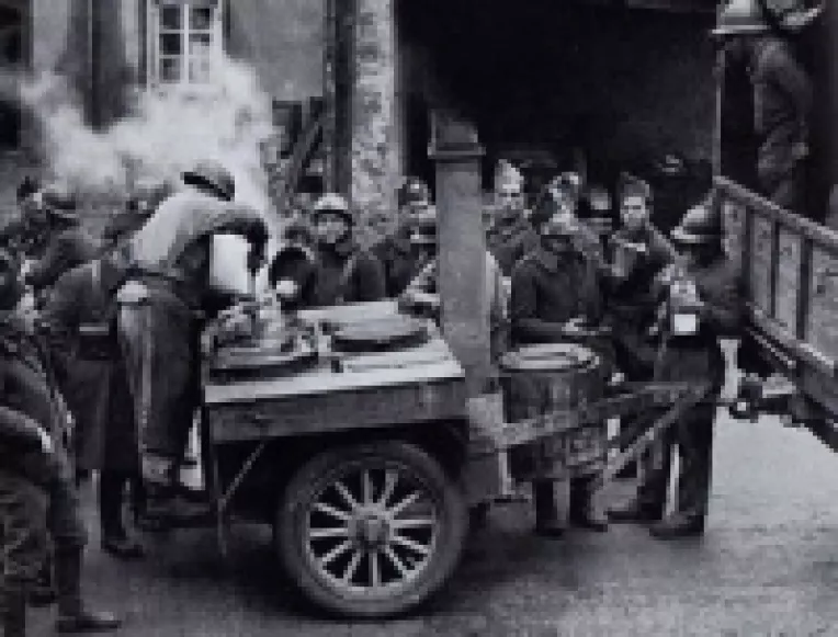 Unic in analele Armatei Romane:  General cu numar maxim de stele pentru arma Intendenta – Oprea!